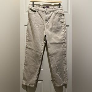 Gloria Vanderbilt jeans size 12